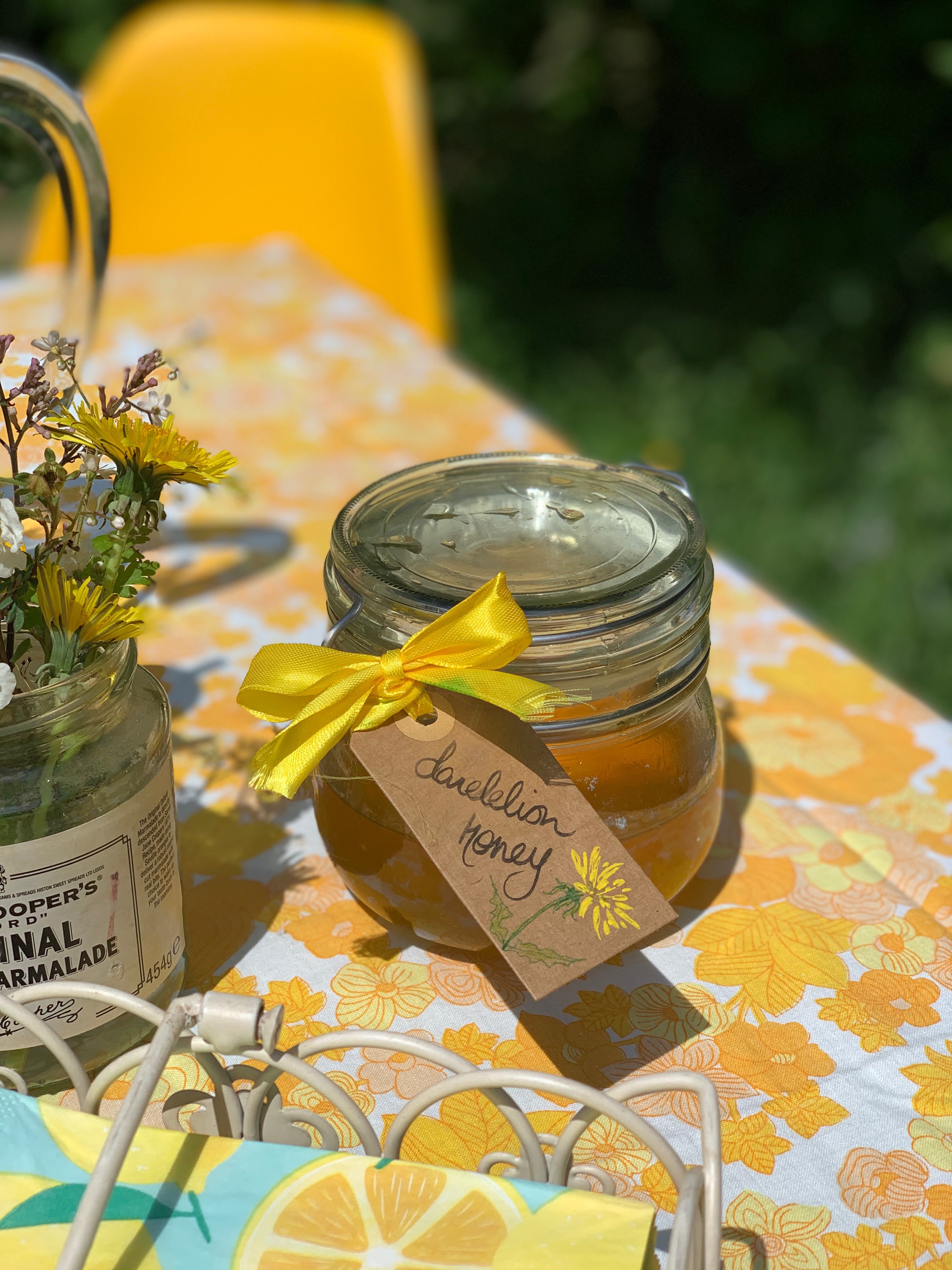 How to make dandelion honey