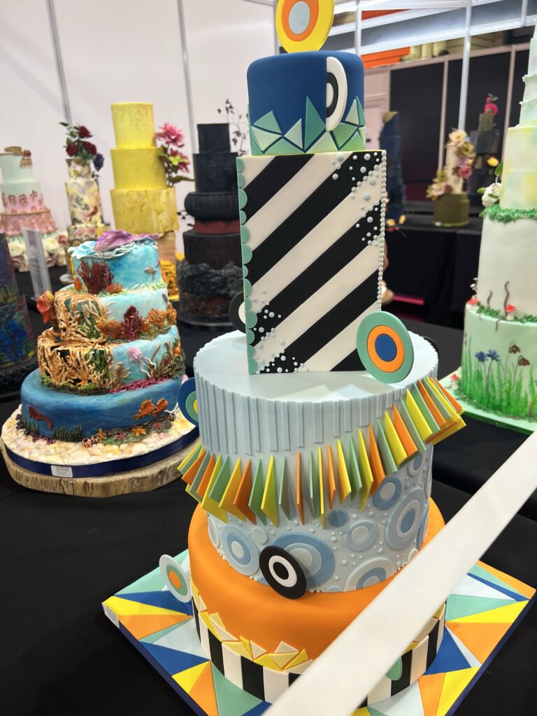 MEDUZATA.COM - See the amazing cakes of the Bulgarians who have received  medals at Cake International 2017 Birmingham